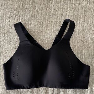 Lululemon AirSupport Black Sports Bra 38C